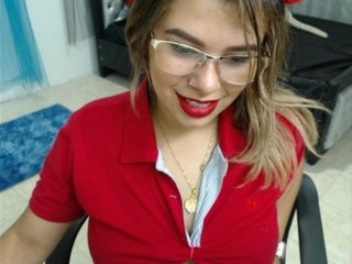 julianalopezx Horny tart being deeply pounded by a hungry boys with an erected dicks.